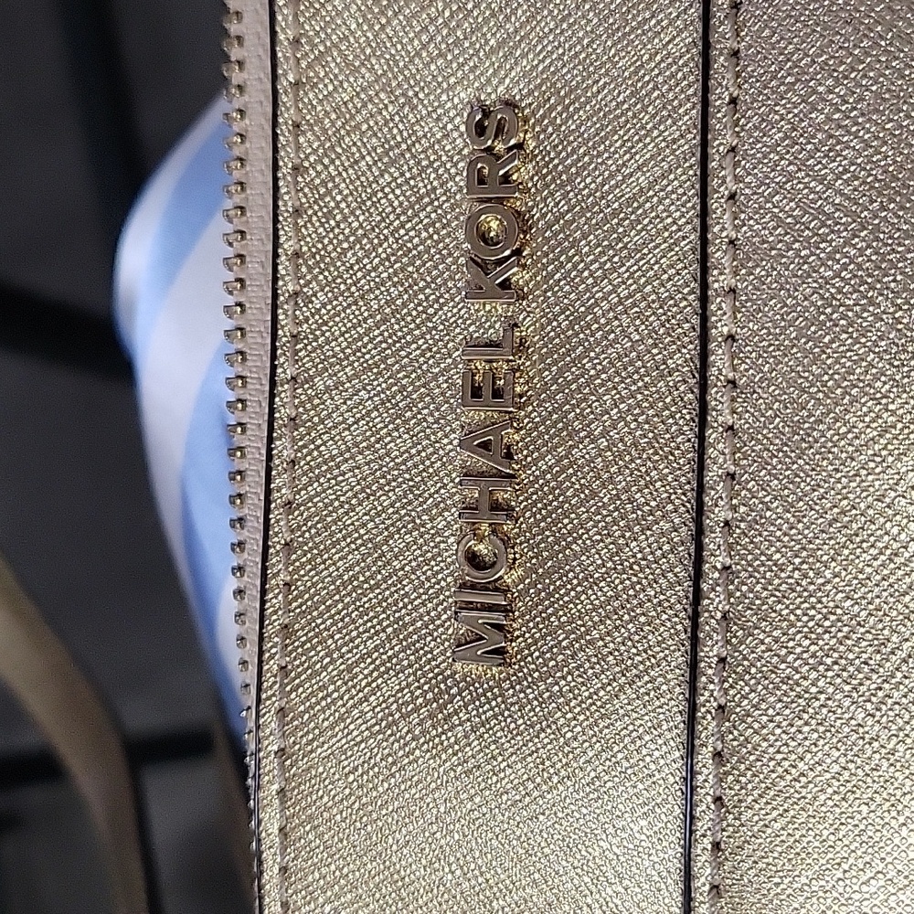 Michael Kors Metallic Gold Tote Bag - Picture 4 of 12